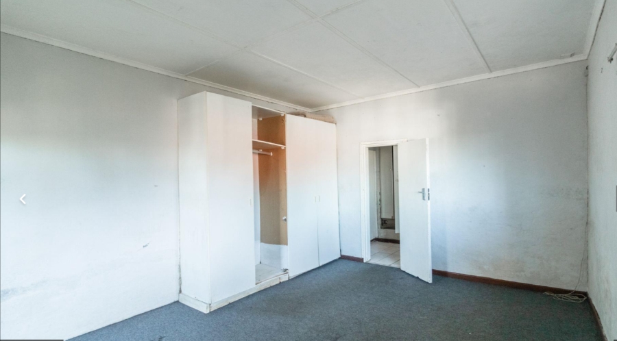 5 Bedroom Property for Sale in Abbotsford Eastern Cape